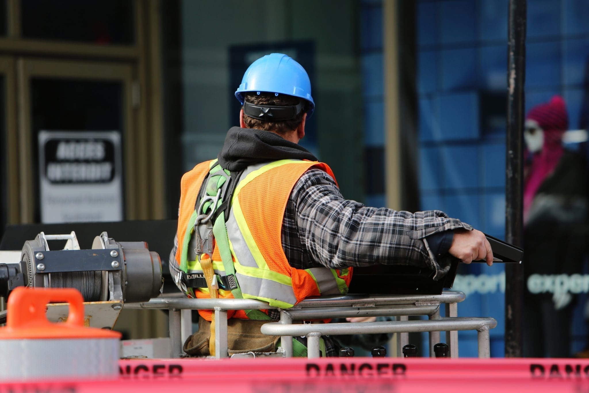 Read more about the article PPE Kit in Construction | Personal Protective Equipment in Heavy Equipment