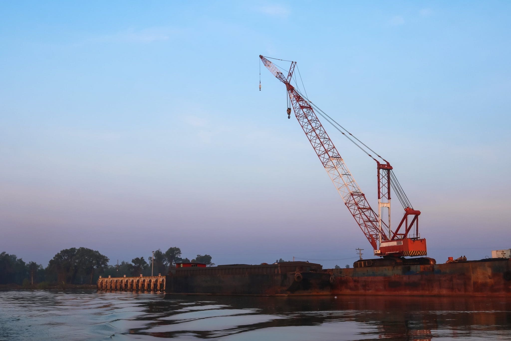 Read more about the article Lattice Boom Crawler Crane: How Have They Evolved?