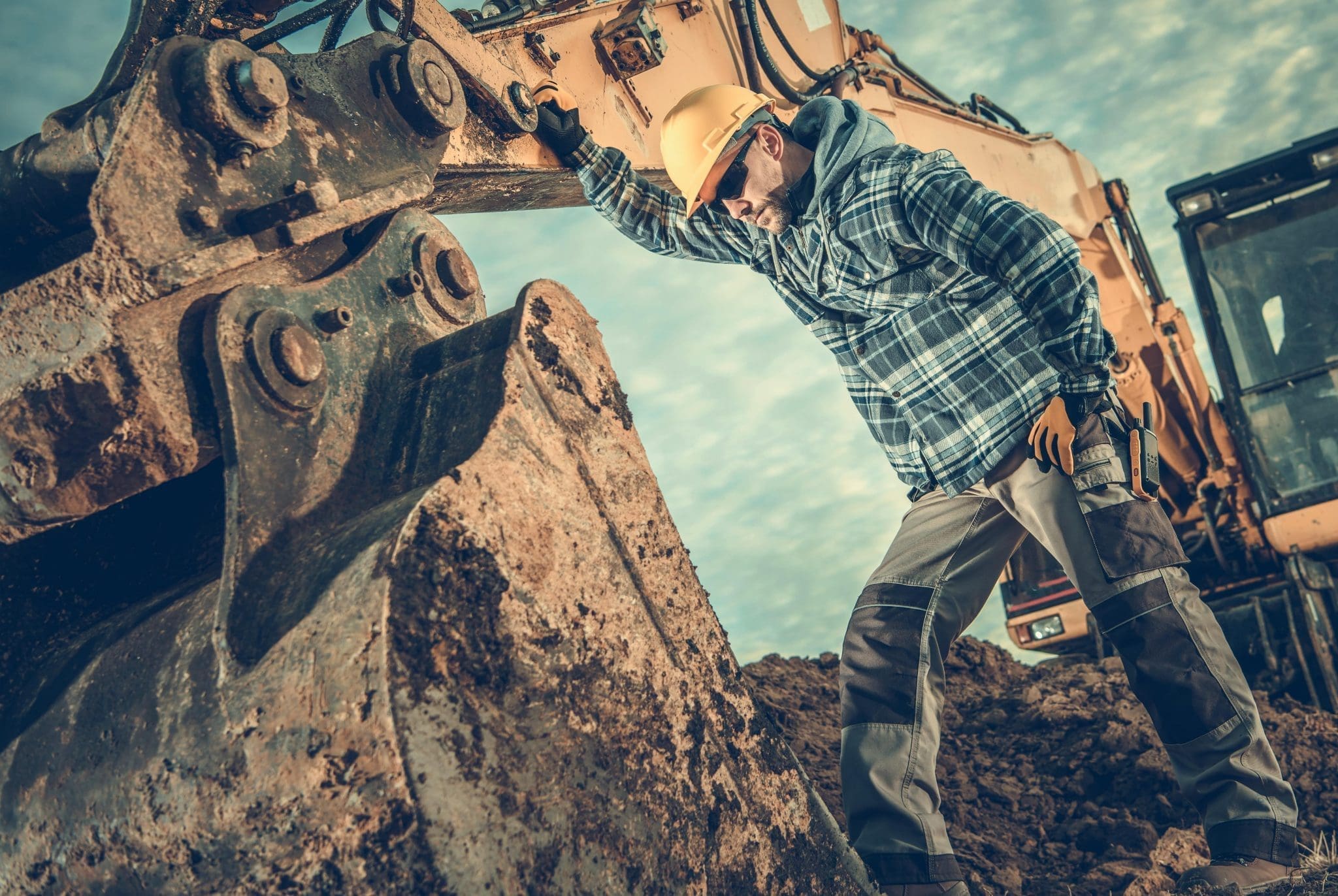 Read more about the article 7 Frequently Asked Heavy Equipment Training Questions
